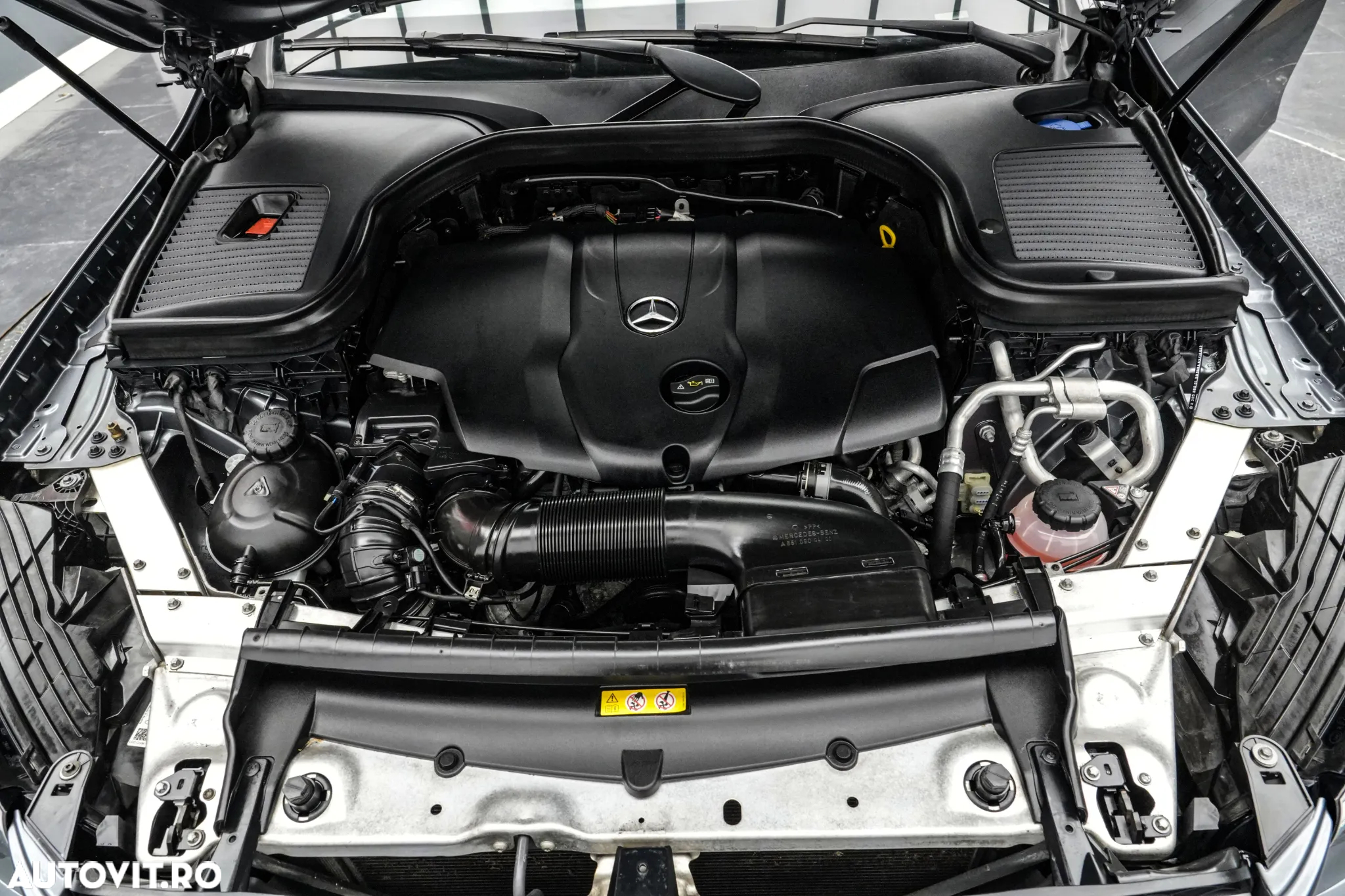 Mercedes-Benz GLC 250 d 4MATIC - 32