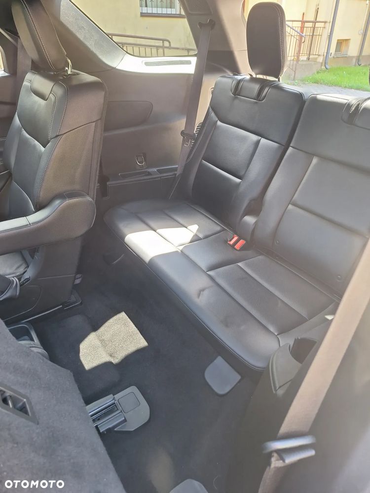 Ford Explorer - 8