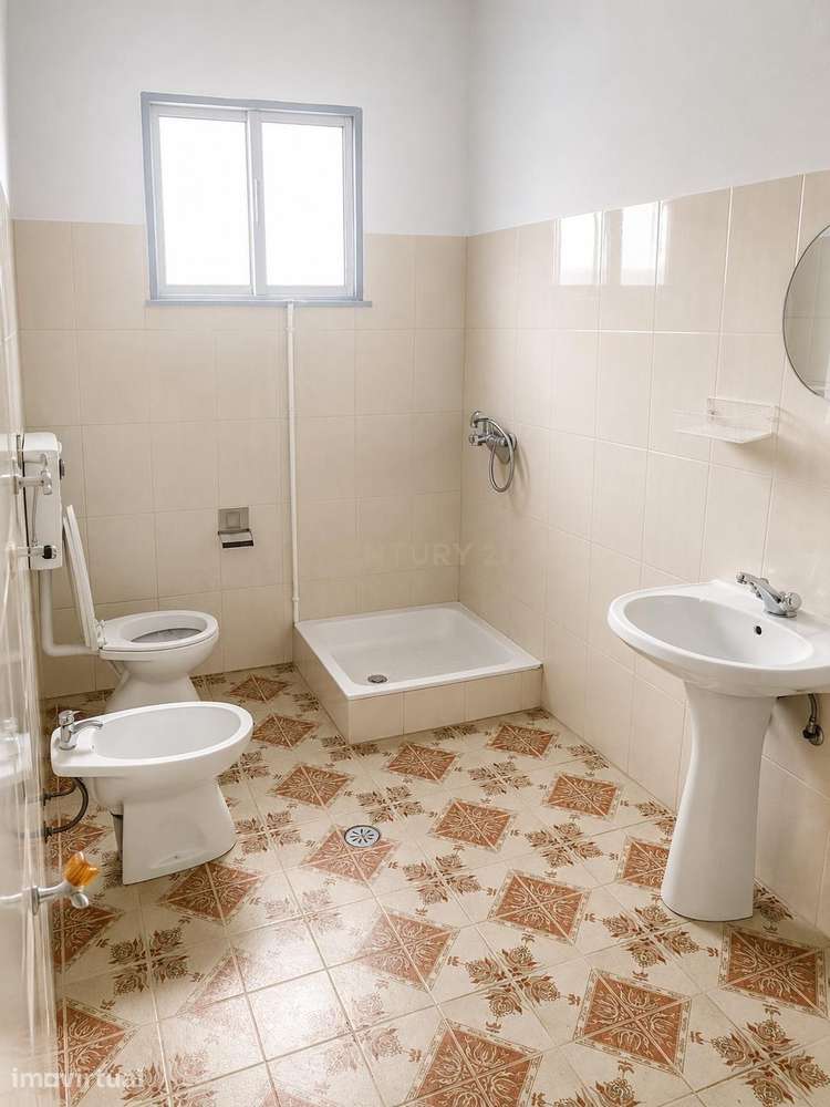Moradia T3 com Barracão de 400 m² em Terreno de 1.400 m² | Vimieiro, S - Grande imagem: 4/8