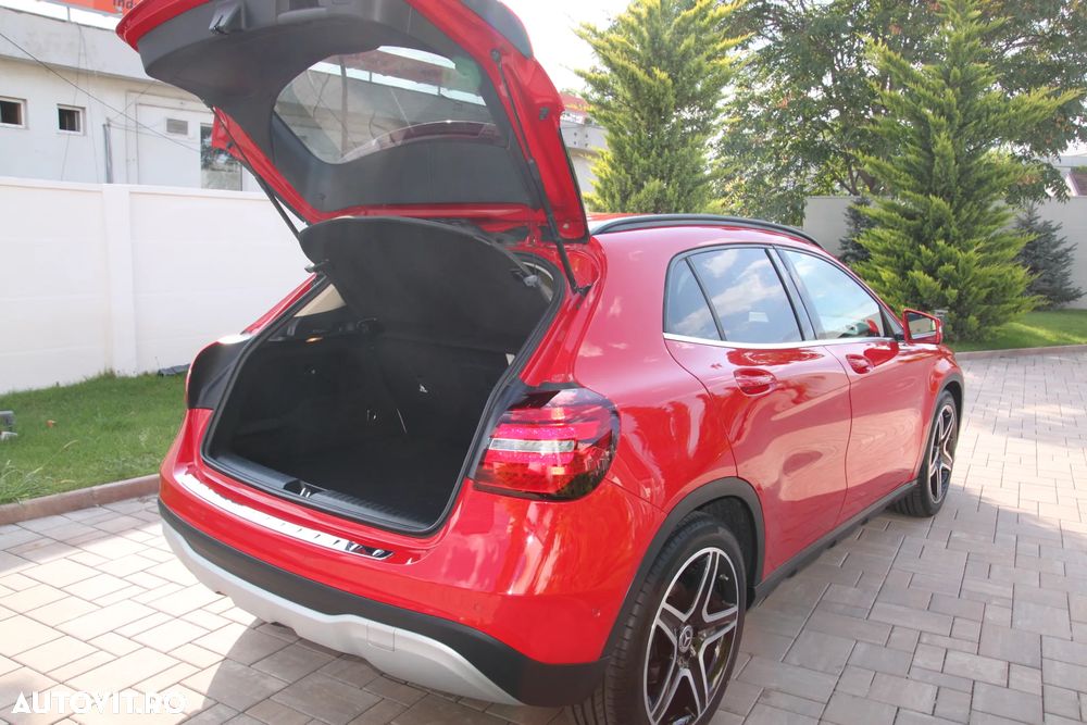 Mercedes-Benz GLA 200 d 4MATIC Aut. - 16