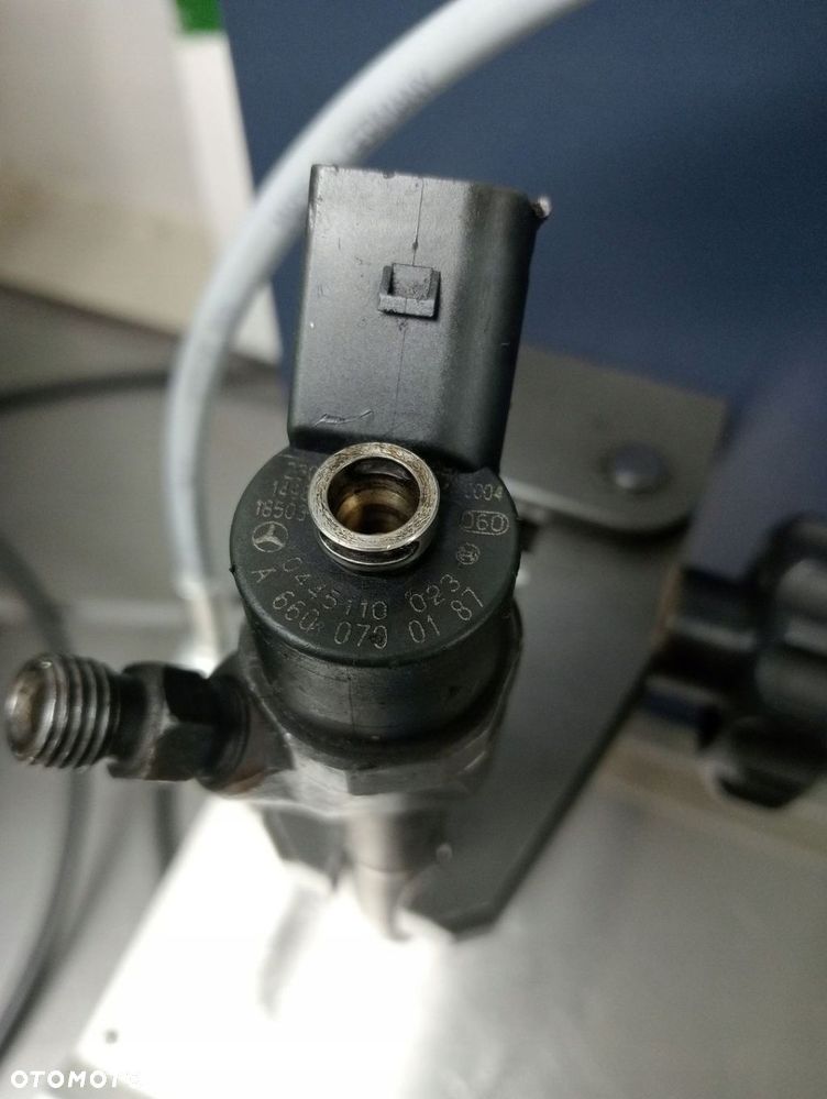 WTRYSK WTRYSKIWACZ BOSCH 0445110023 MERCEDES - 2