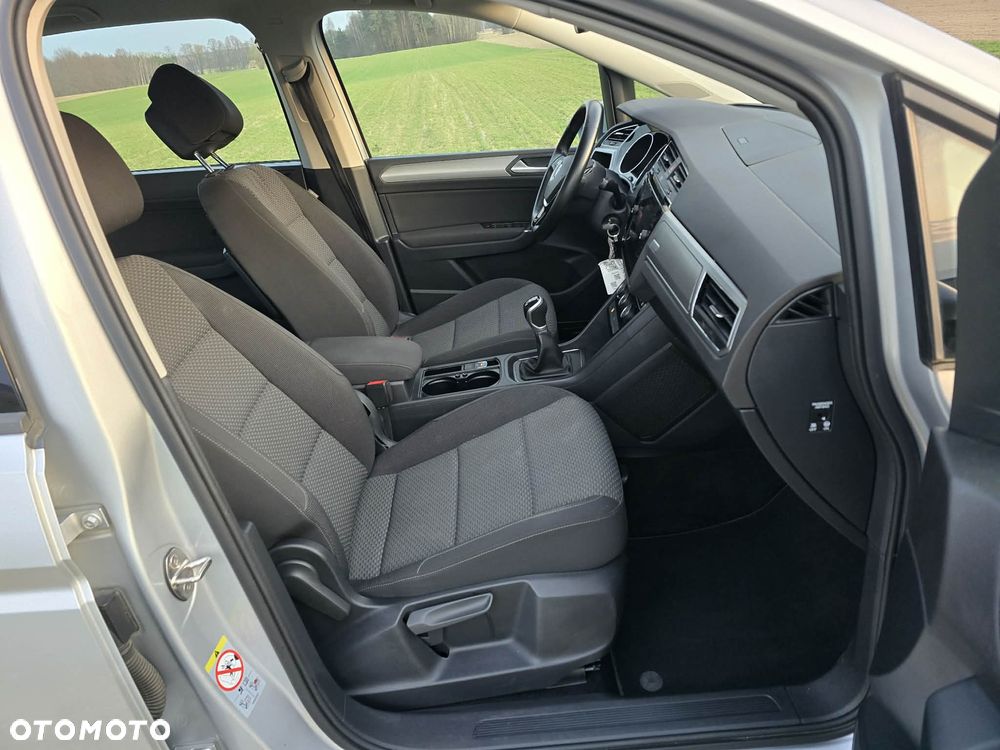 Volkswagen Touran 1.5 TSI EVO Comfortline - 16