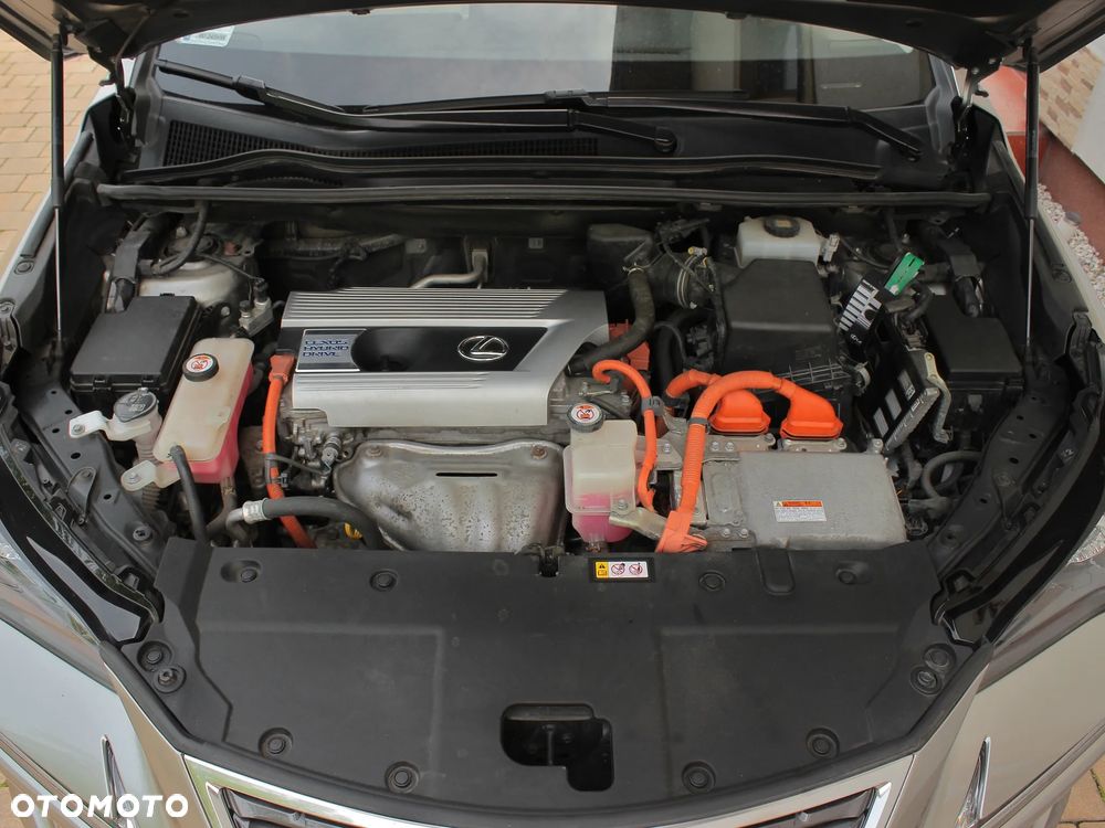 Lexus NX 300h Elite 2WD - 28