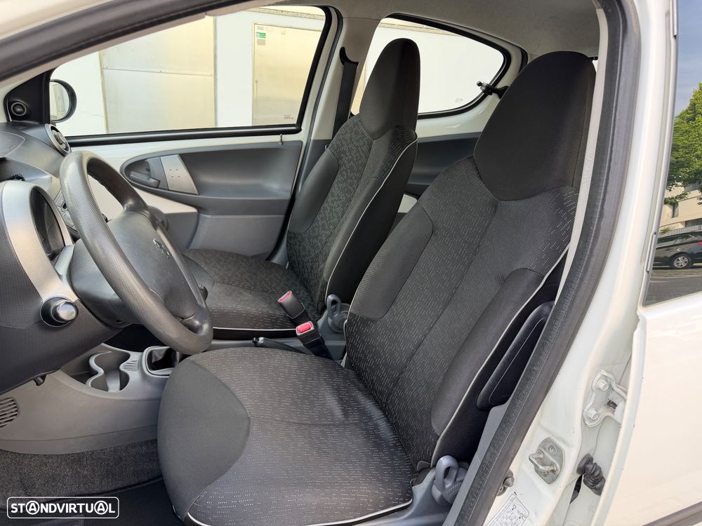 Peugeot 107 1.0 Millesim 200 - 9