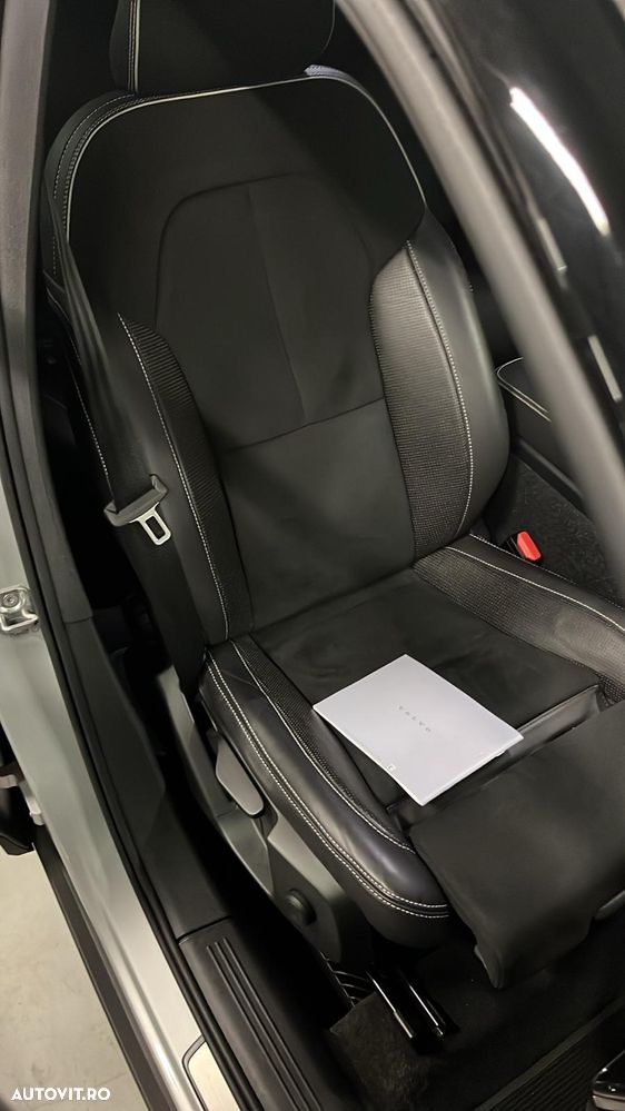 Volvo XC 40 T4 AWD R-Design - 8