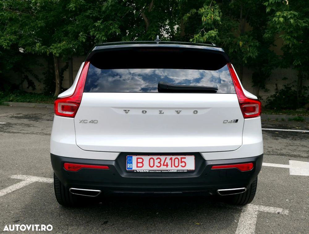 Volvo XC 40 D4 AWD R-Design - 5