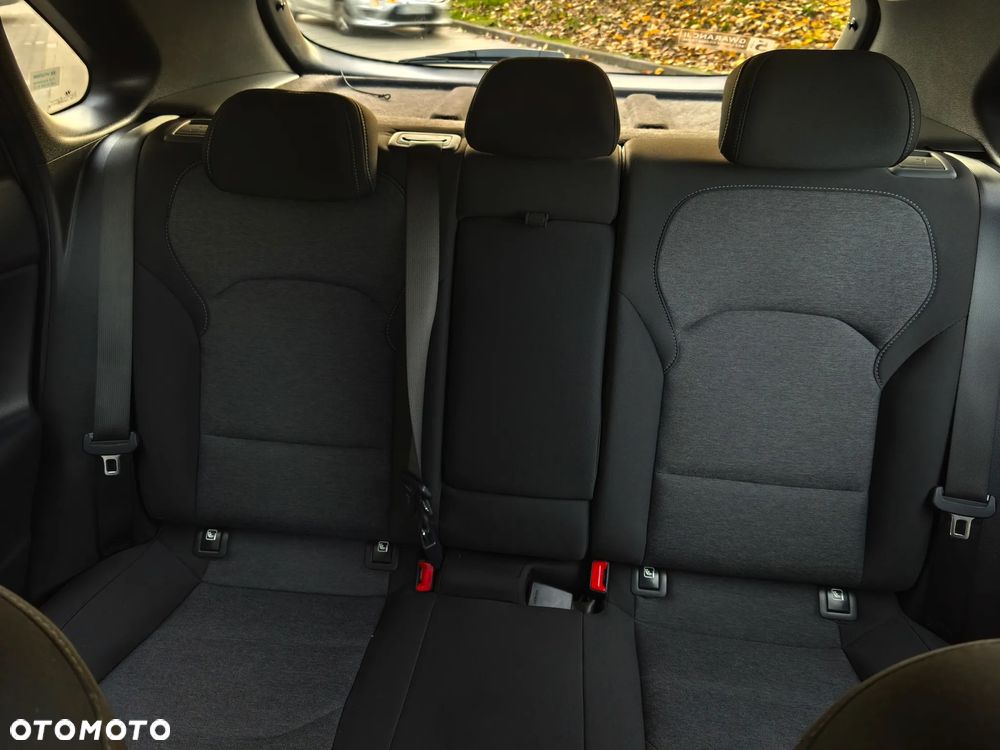 Hyundai i30 1.5 T-GDI 48V Smart - 24