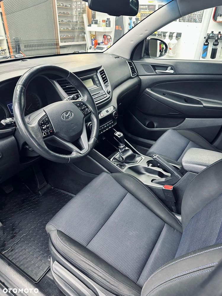 Hyundai Tucson 1.6 GDI BlueDrive Comfort 2WD - 20