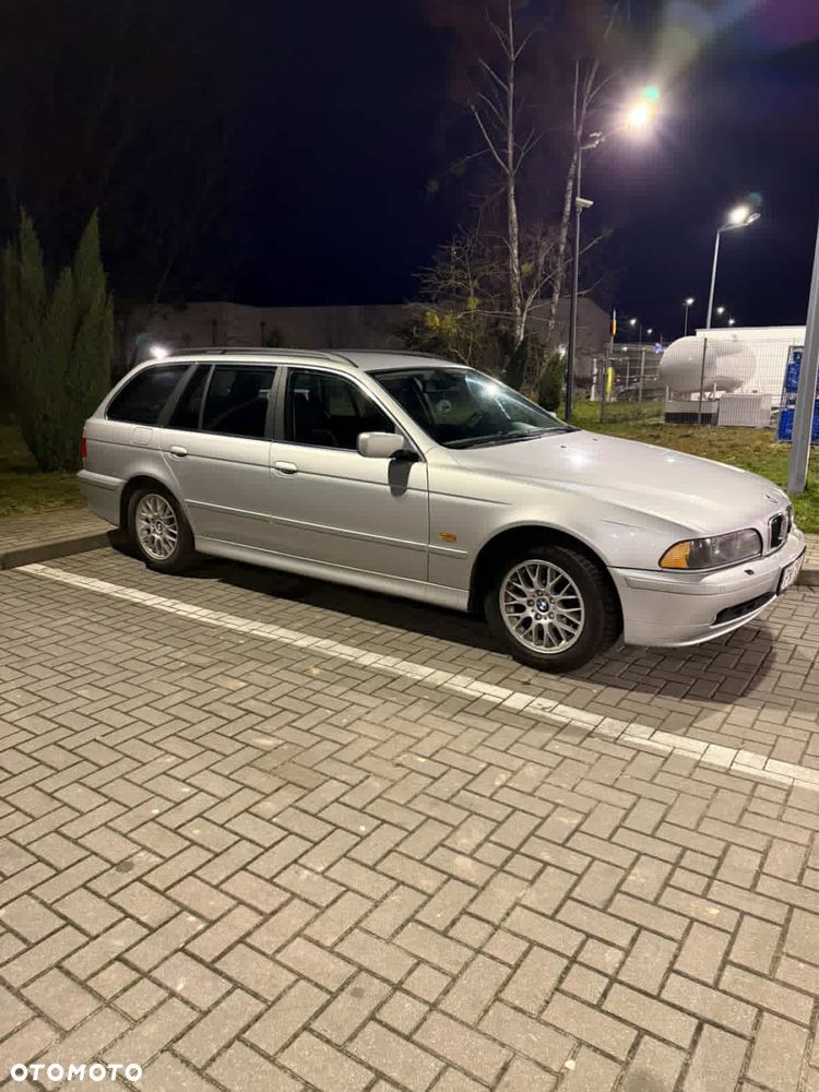 BMW Seria 5 520i - 17