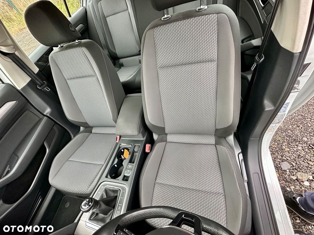 Volkswagen Passat 1.6 TDI (BlueMotion Technology) Trendline - 13