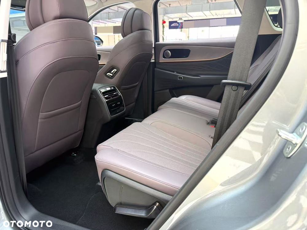 Chery Tiggo 9 - 17