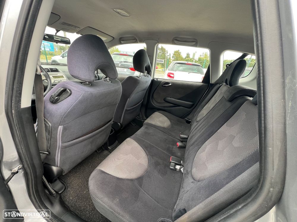 Honda Jazz 1.4 ES CVT - 12