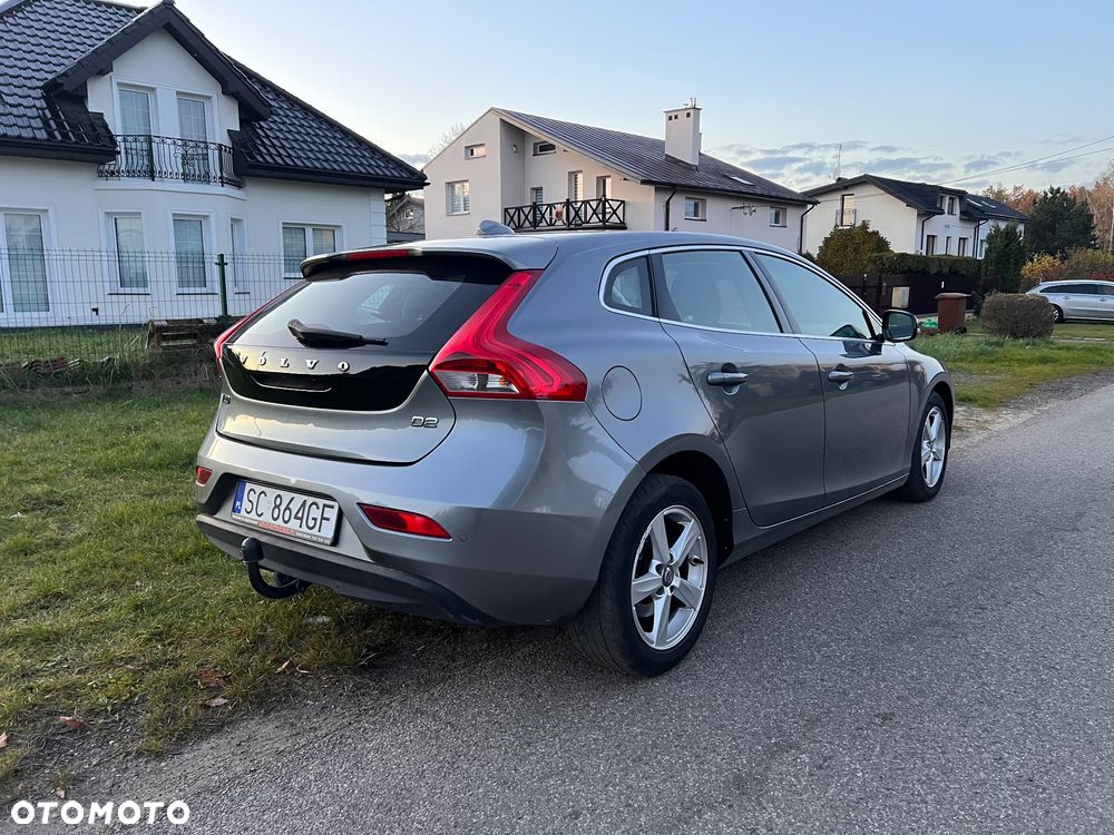 Volvo V40 D2 Momentum - 3