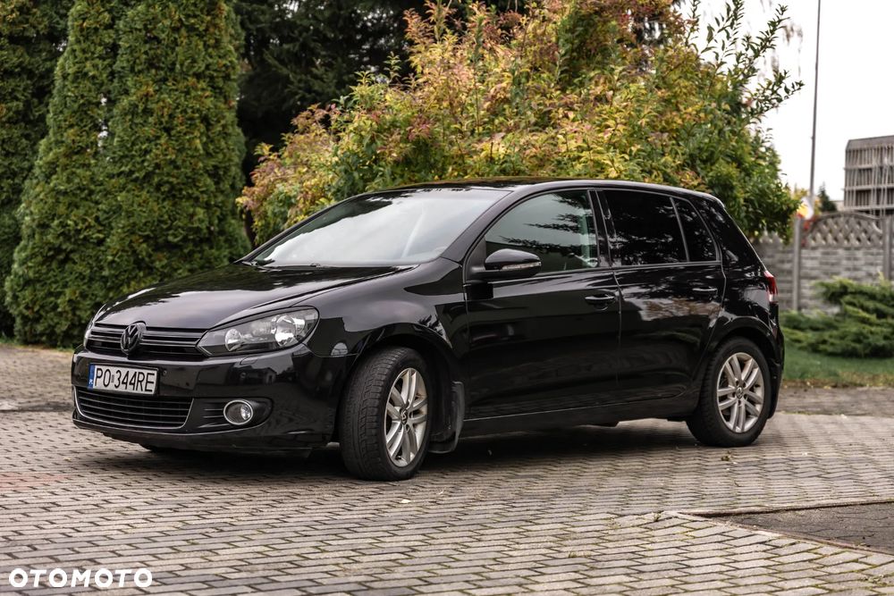 Volkswagen Golf - 1