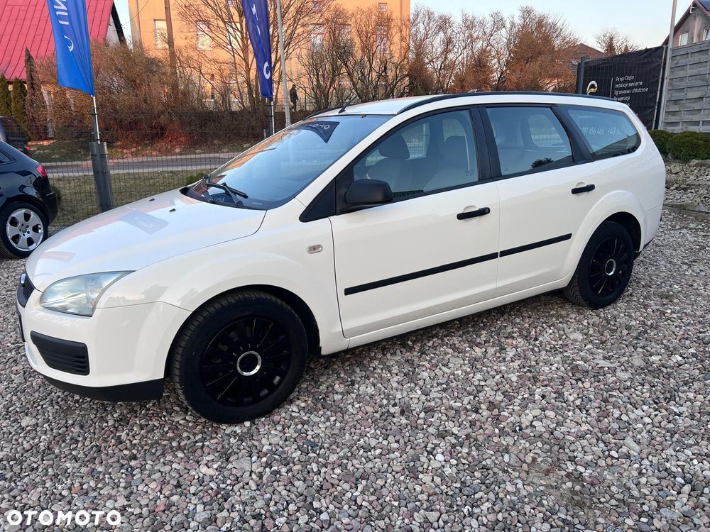 Ford Focus 1.4 Ambiente - 3