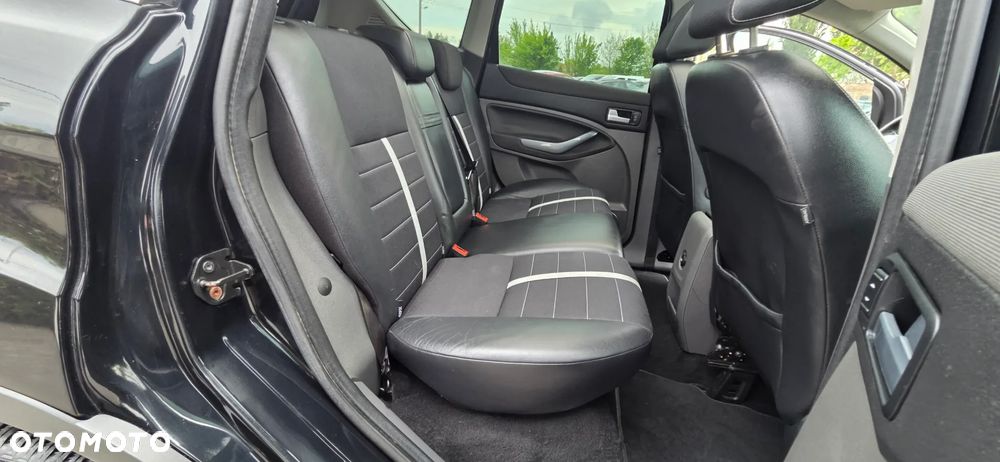 Ford Kuga 2.0 TDCi 4x4 Champions Edition - 38