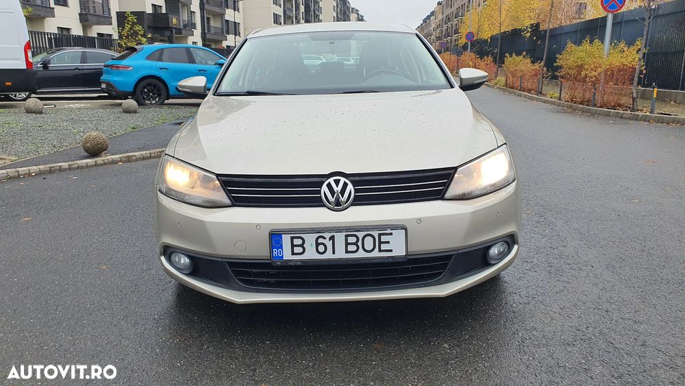Volkswagen Jetta 1.6 TDI CR DPF Comfortline - 10