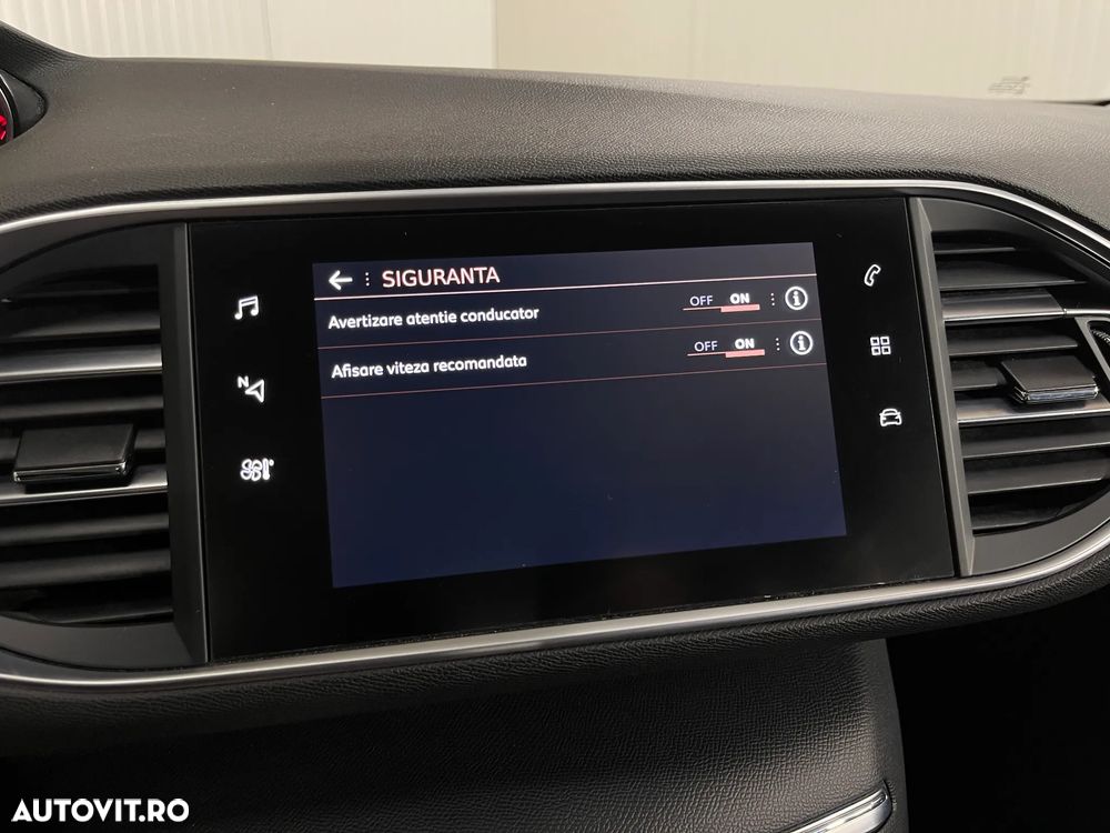 Peugeot 308 SW BlueHDi 130 EAT8 Allure - 19