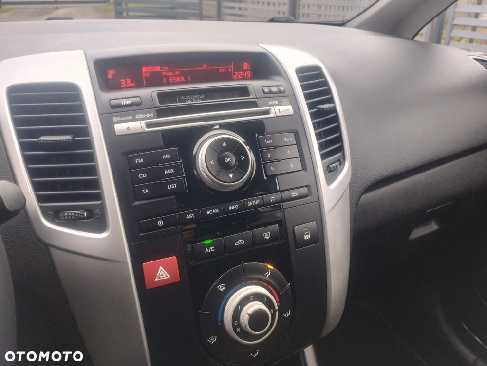 Kia Venga - 21
