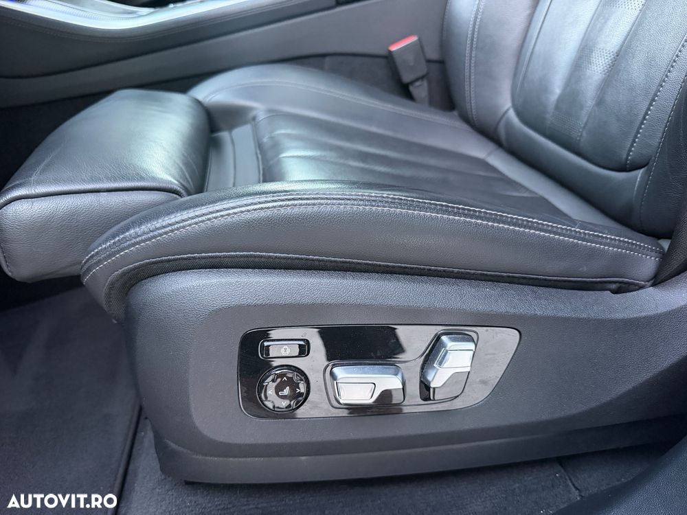 BMW X5 xDrive30d - 38