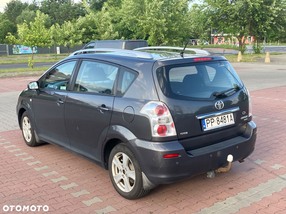 Toyota Corolla Verso 1.8 Sol - 3