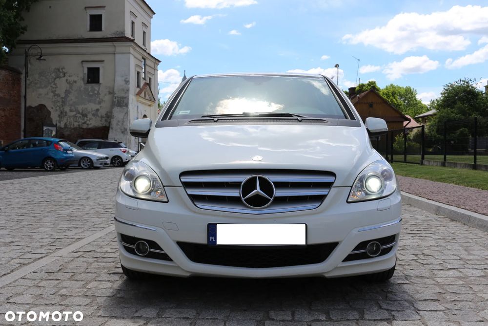 Mercedes-Benz Klasa B 200 CDI Special Edition - 9