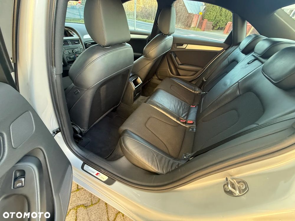 Audi A4 Limousine 1.8 TFSI S line Sportpaket (plus) - 16