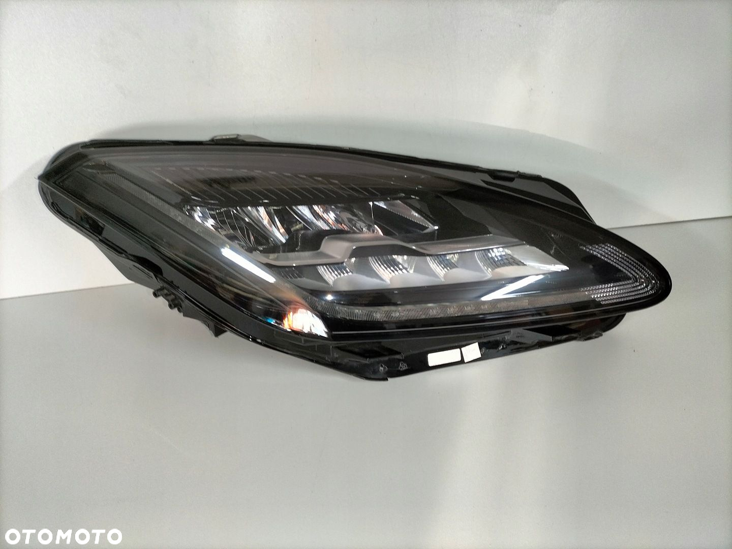 Lampa przednia prawa JAGUAR E-PACE X540 17- - 3