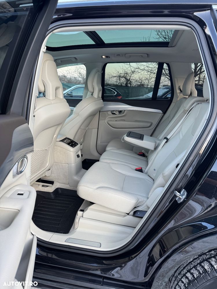 Volvo XC 90 - 25