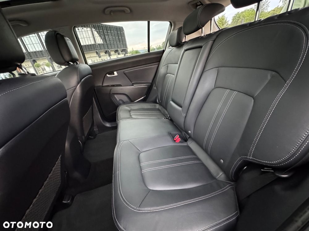 Kia Sportage 2.0 CRDI AWD Dream-Team Edition - 21