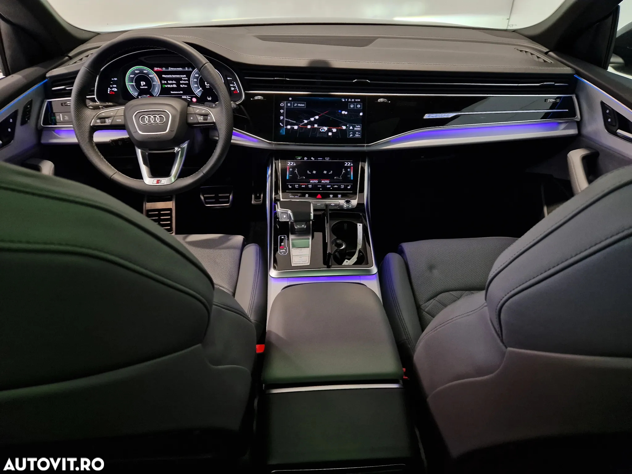 Audi Q8 55 TFSI e quattro Tiptronic PHEV - 12