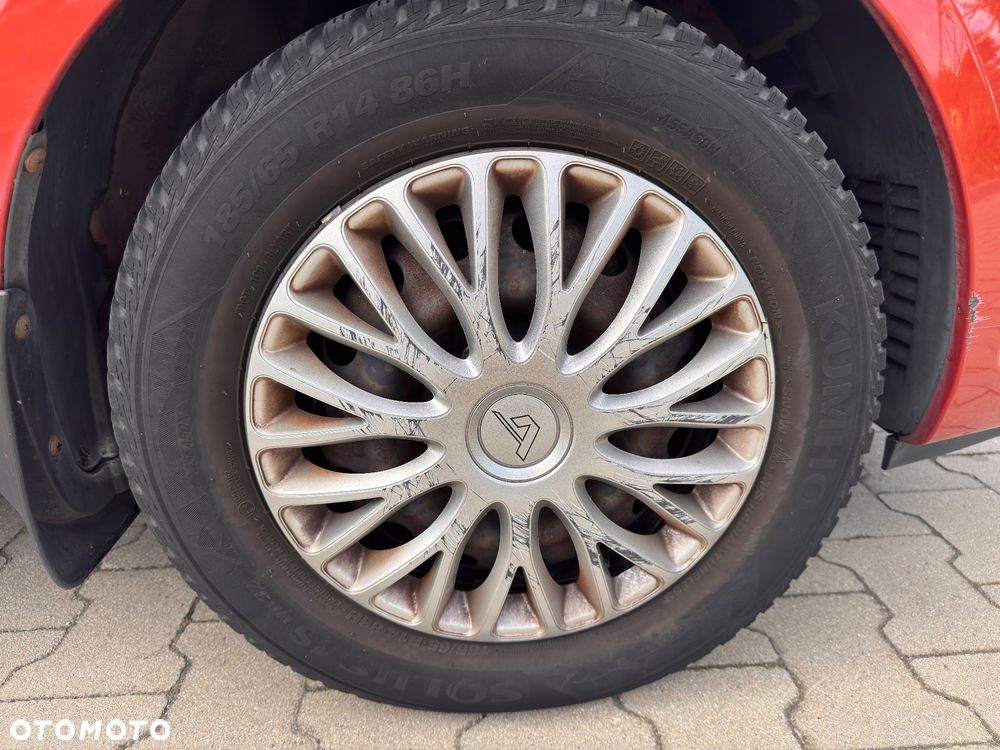 Hyundai Accent - 29