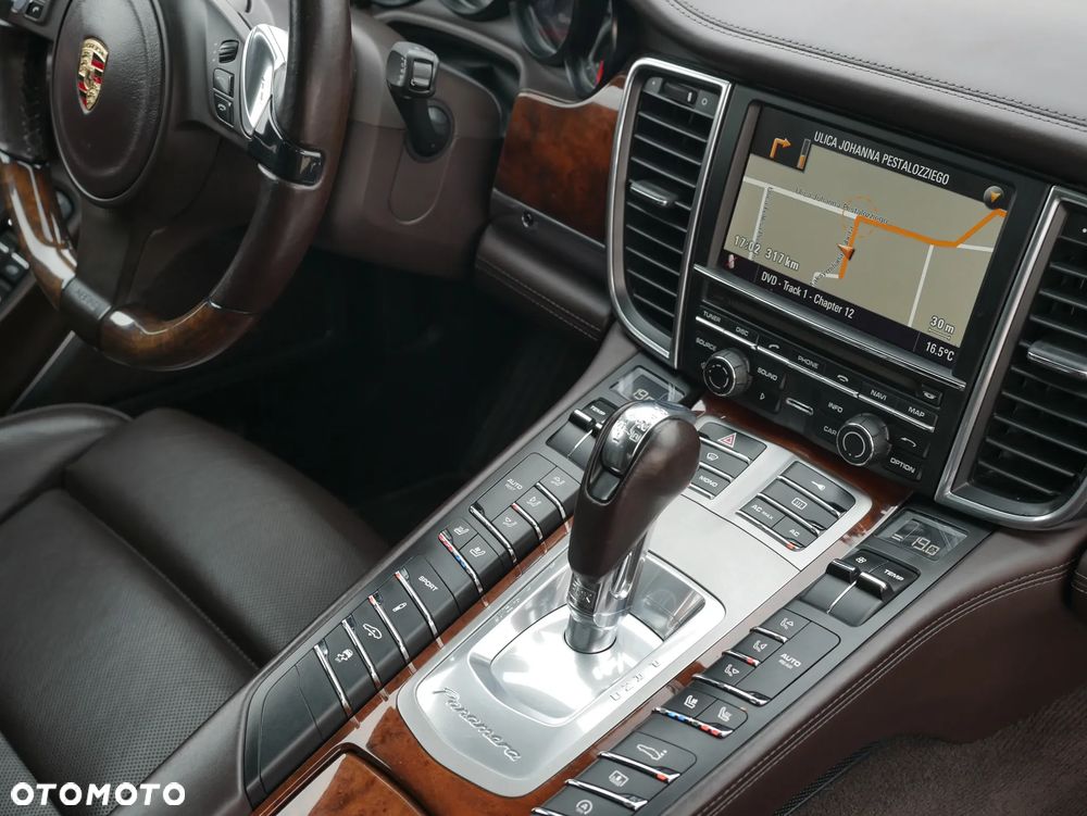 Porsche Panamera Turbo S PDK - 20