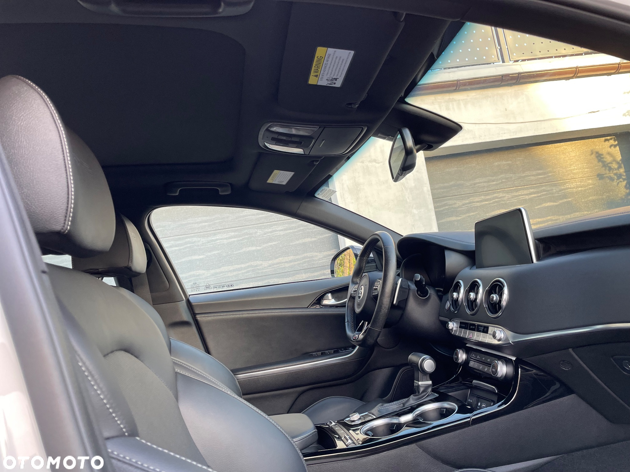 Kia Stinger 2.0 T-GDI GT Line - 28