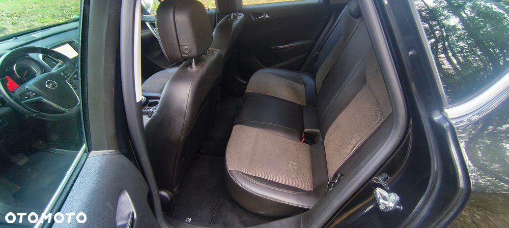 Opel Astra 2.0 CDTI Exklusiv - 15