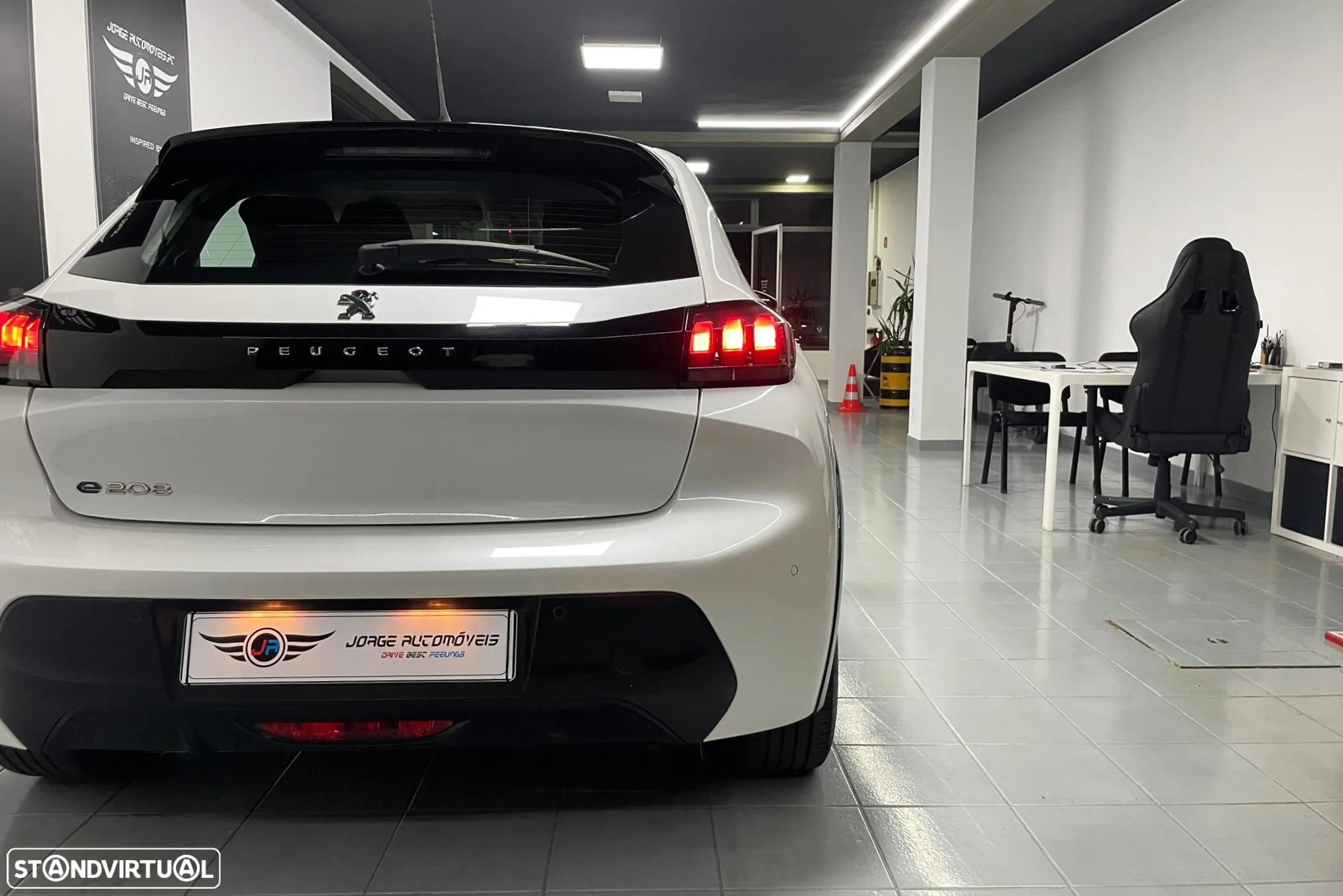 Peugeot e-208 50 kWh Active Pack - 18