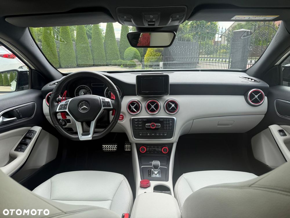 Mercedes-Benz Klasa A 45 AMG 4Matic AMG Speedshift 7G-DCT - 17