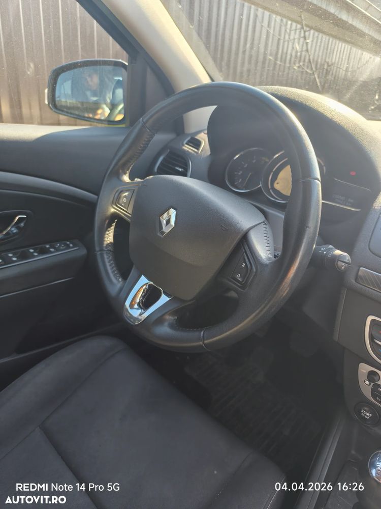 Renault Megane ENERGY dCi 110 Start & Stop Paris Business - 2