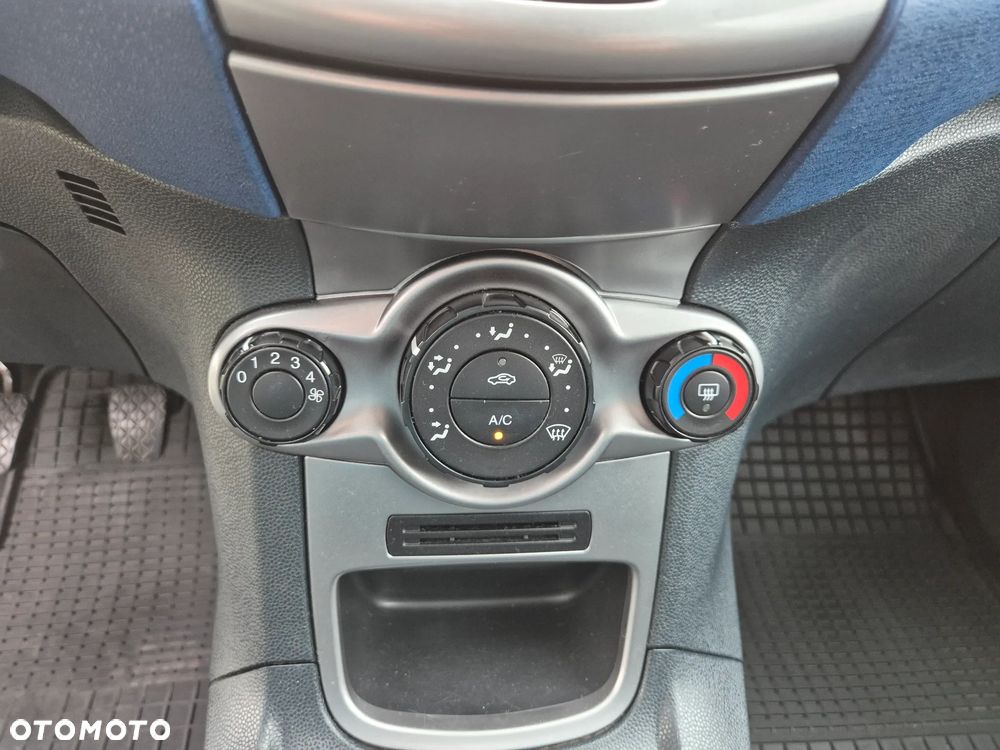 Ford Fiesta - 7