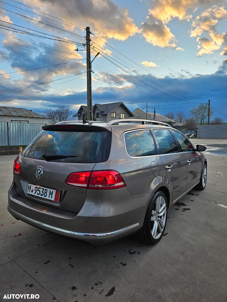 Volkswagen Passat 2.0 TDI DPF Sportline - 4