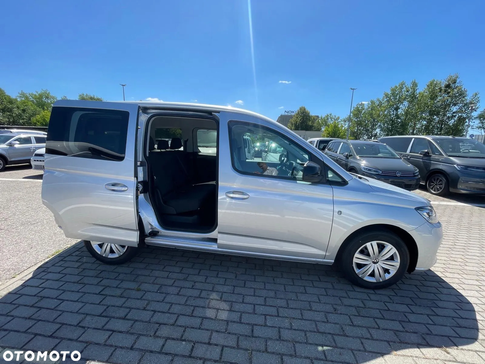 Volkswagen Caddy 2.0 TDI 4Motion - 6