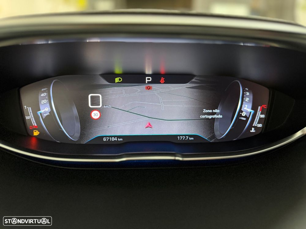 Peugeot 5008 1.5 BlueHDi Allure EAT8 - 19