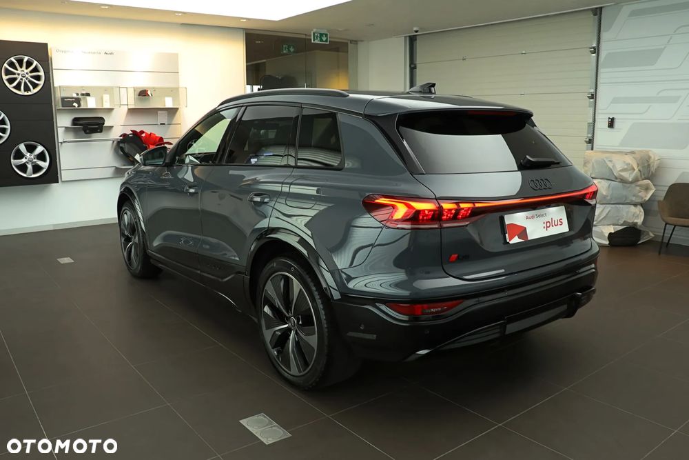 Audi Q6 e-tron - 4