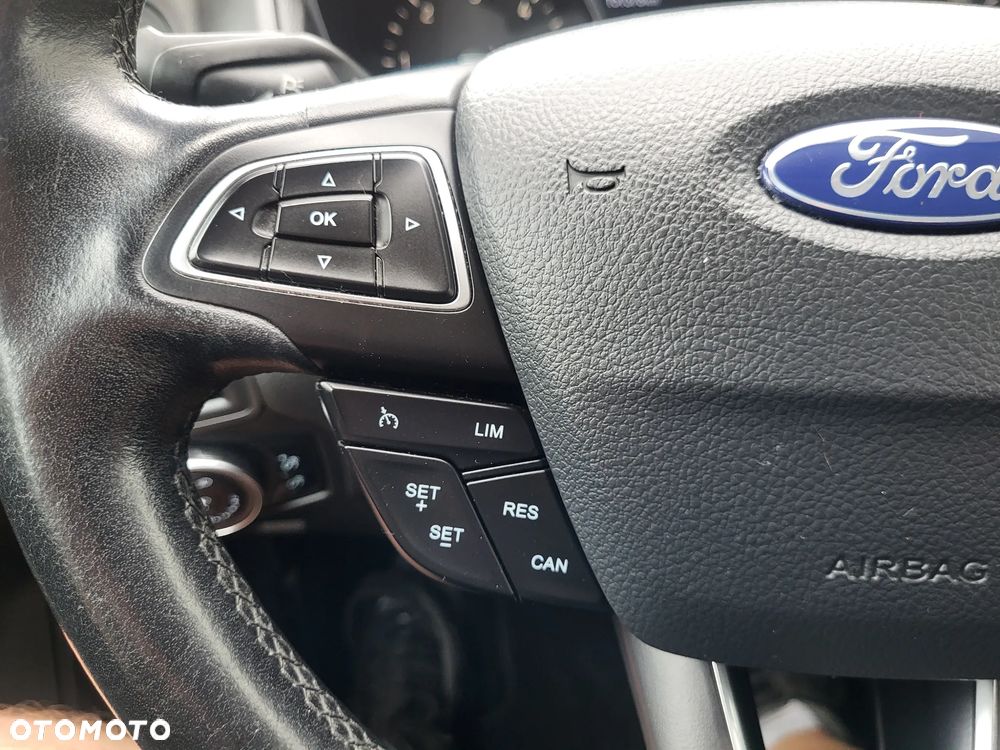 Ford Focus - 24