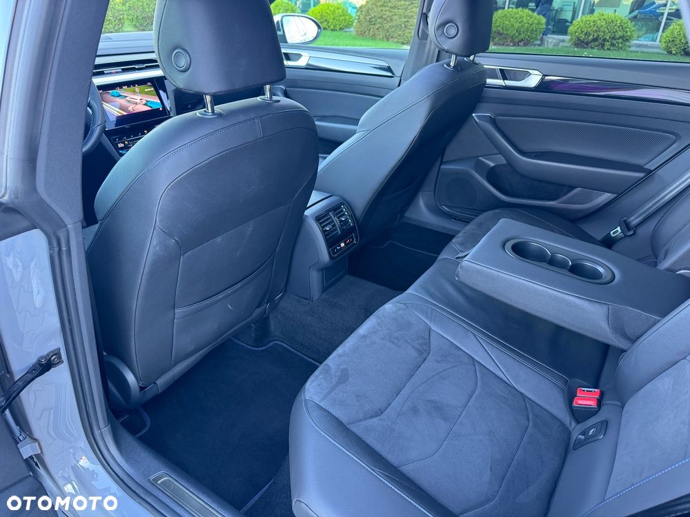 Volkswagen Arteon 2.0 TSI 4Motion R DSG - 19