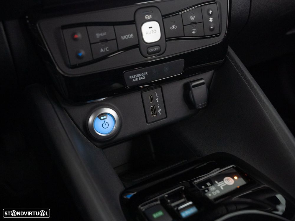 Nissan Leaf N-Connecta - 26