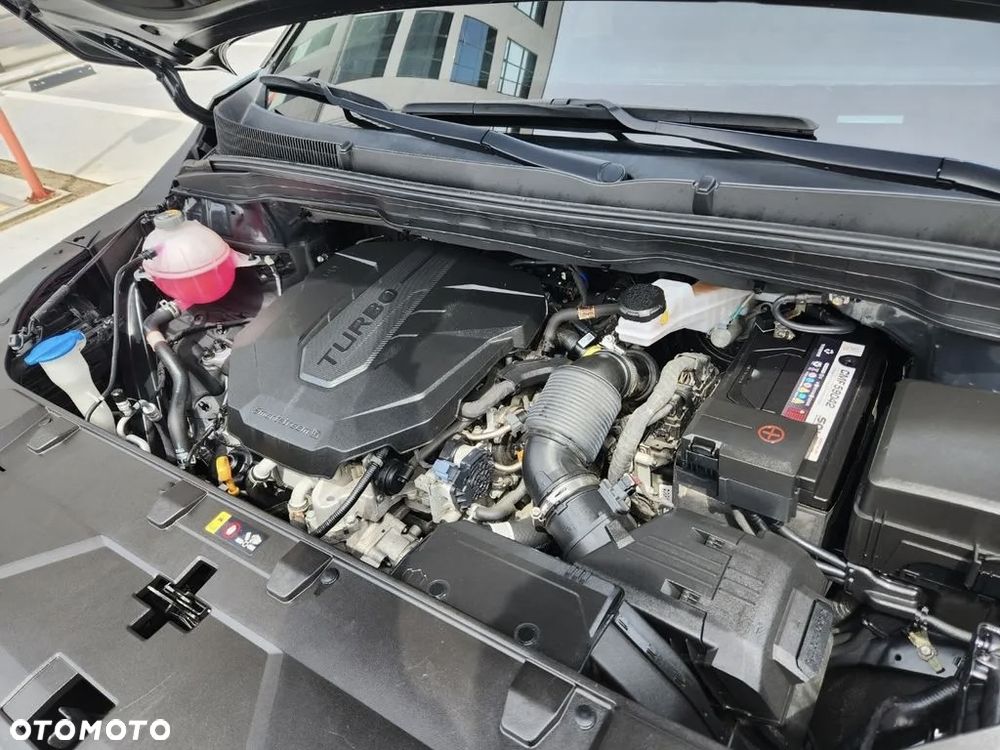 Kia Carnival - 21