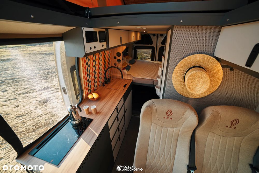 Renault Renault Master 4x4 Oberaigner | Kamper Wyprawowy | Victron 330Ah | Truma | Solar 580W - 18