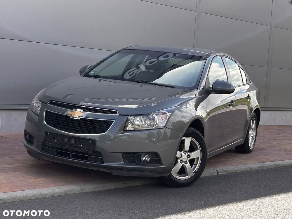 Chevrolet Cruze 1.8 LT - 12