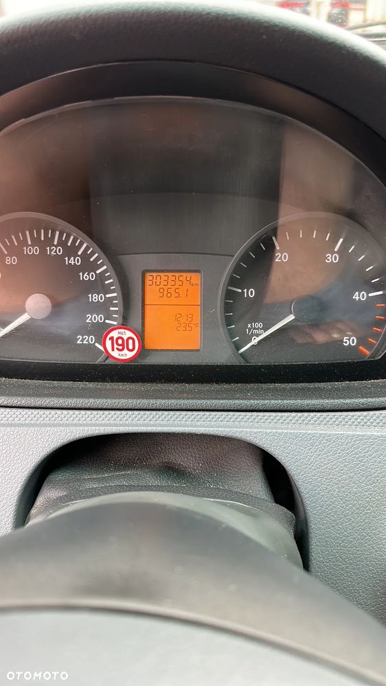 Mercedes-Benz Vito - 4